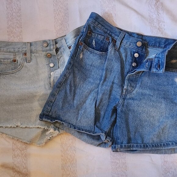 Levis 501 Lot of 2 Womens Jean Shorts 100% Cotton Size 27/28 - Picture 4 of 16